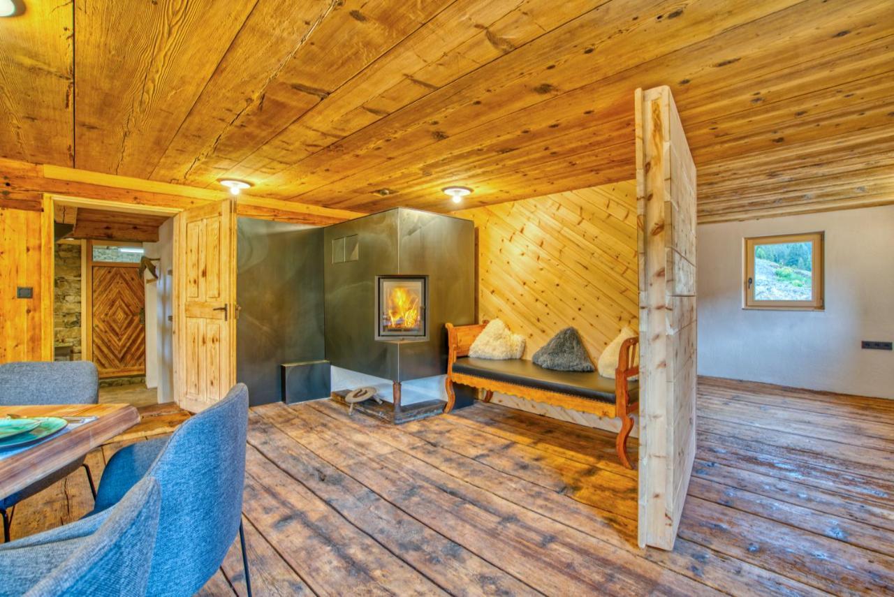 ווארת Jup - A Luxury Boutique Chalet מראה חיצוני תמונה