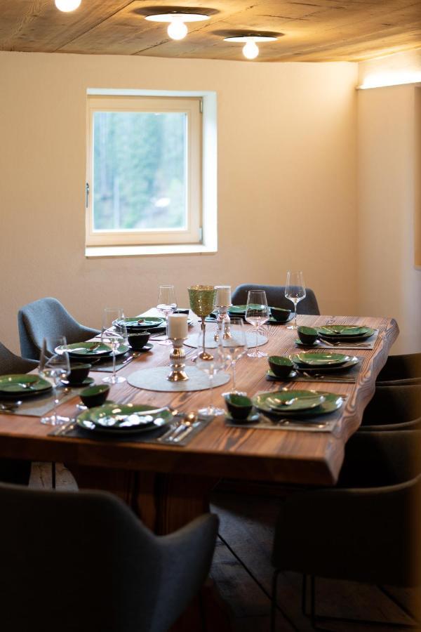 ווארת Jup - A Luxury Boutique Chalet מראה חיצוני תמונה