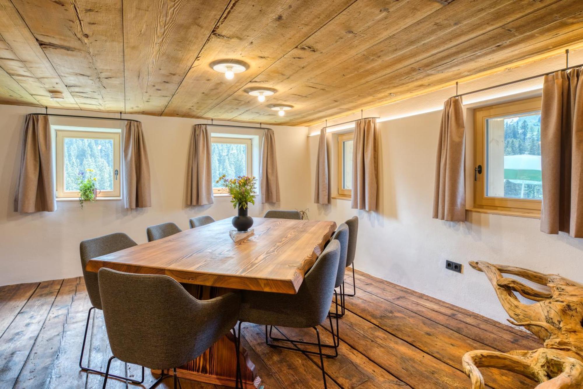 ווארת Jup - A Luxury Boutique Chalet מראה חיצוני תמונה