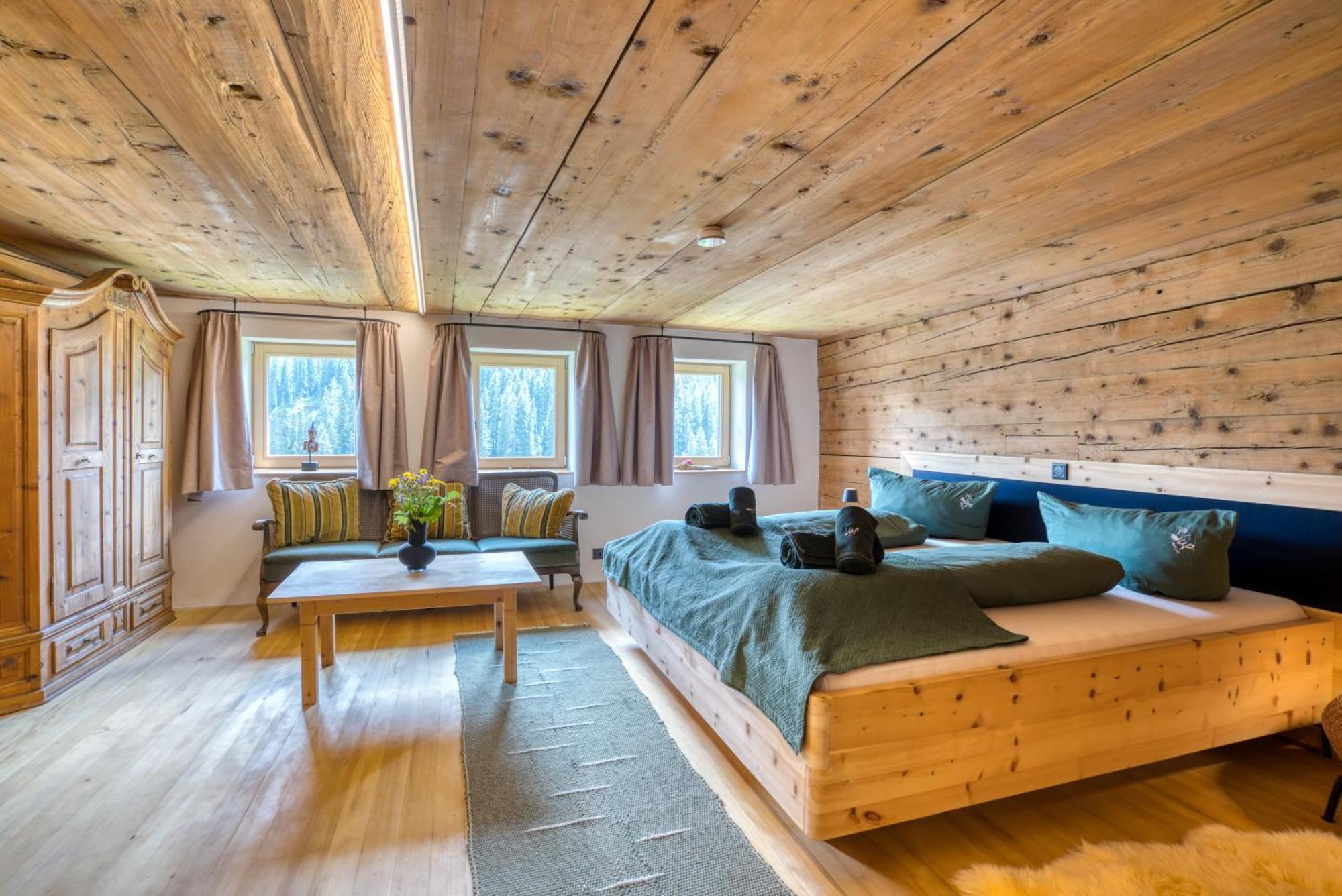 ווארת Jup - A Luxury Boutique Chalet מראה חיצוני תמונה