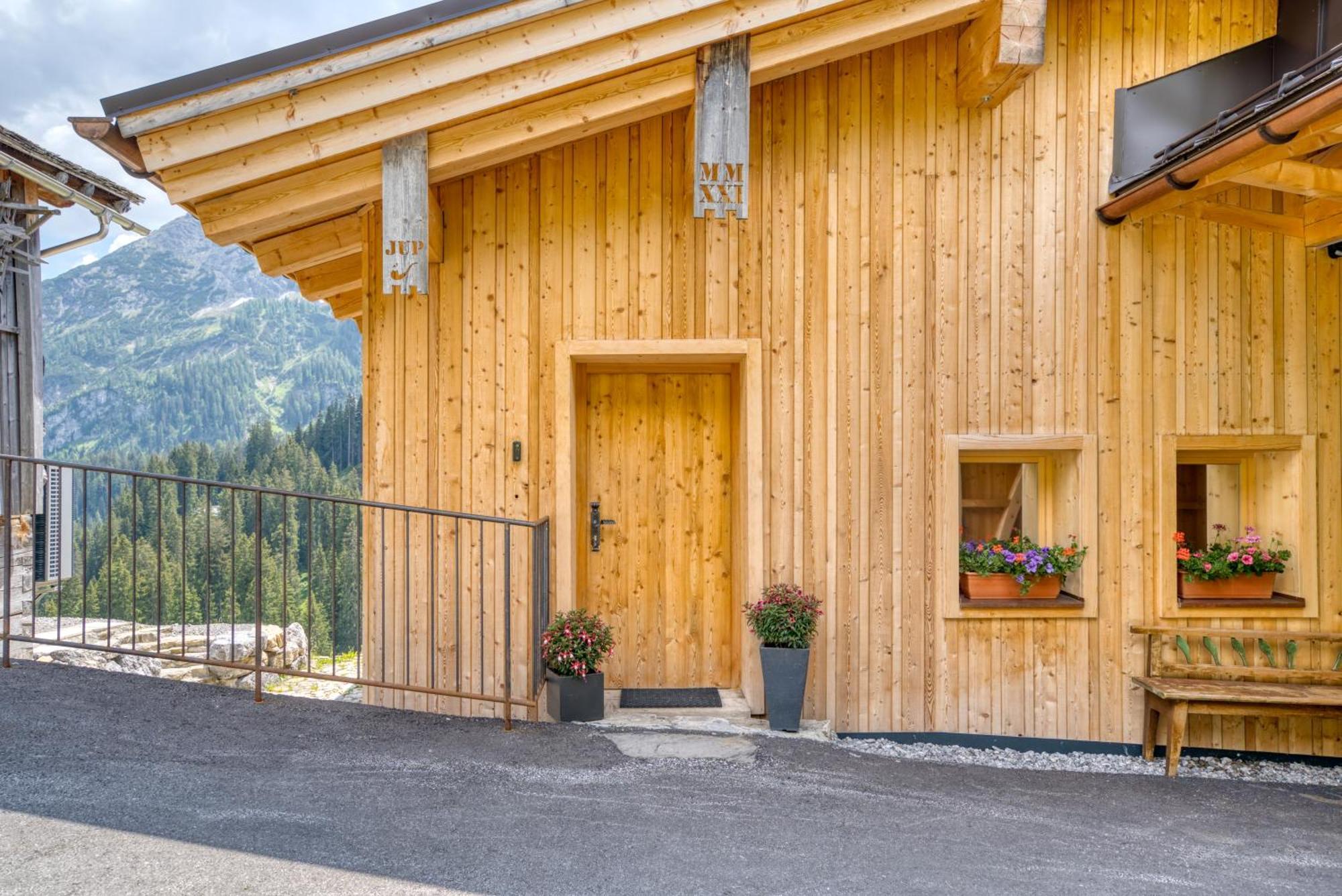 ווארת Jup - A Luxury Boutique Chalet מראה חיצוני תמונה