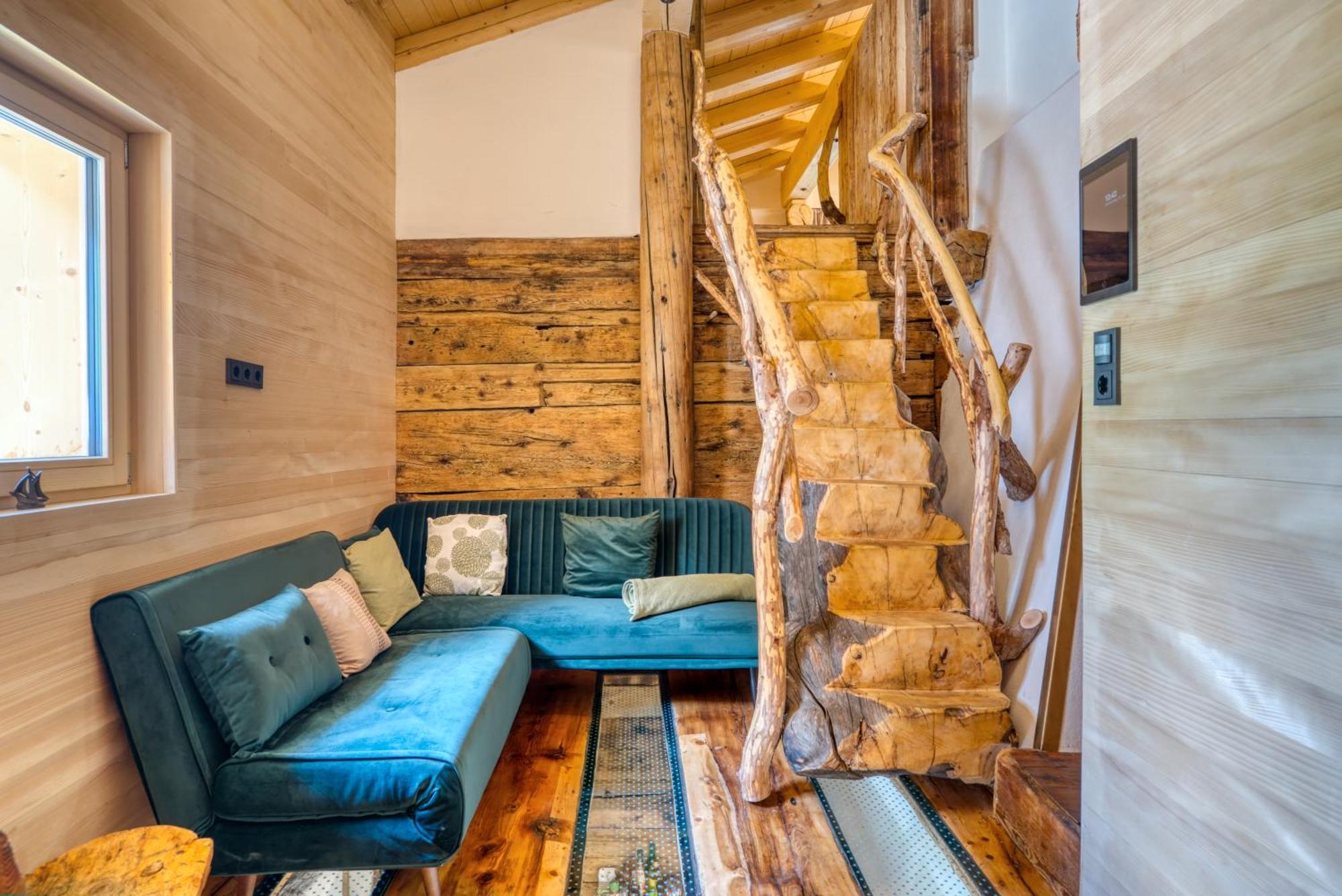ווארת Jup - A Luxury Boutique Chalet מראה חיצוני תמונה